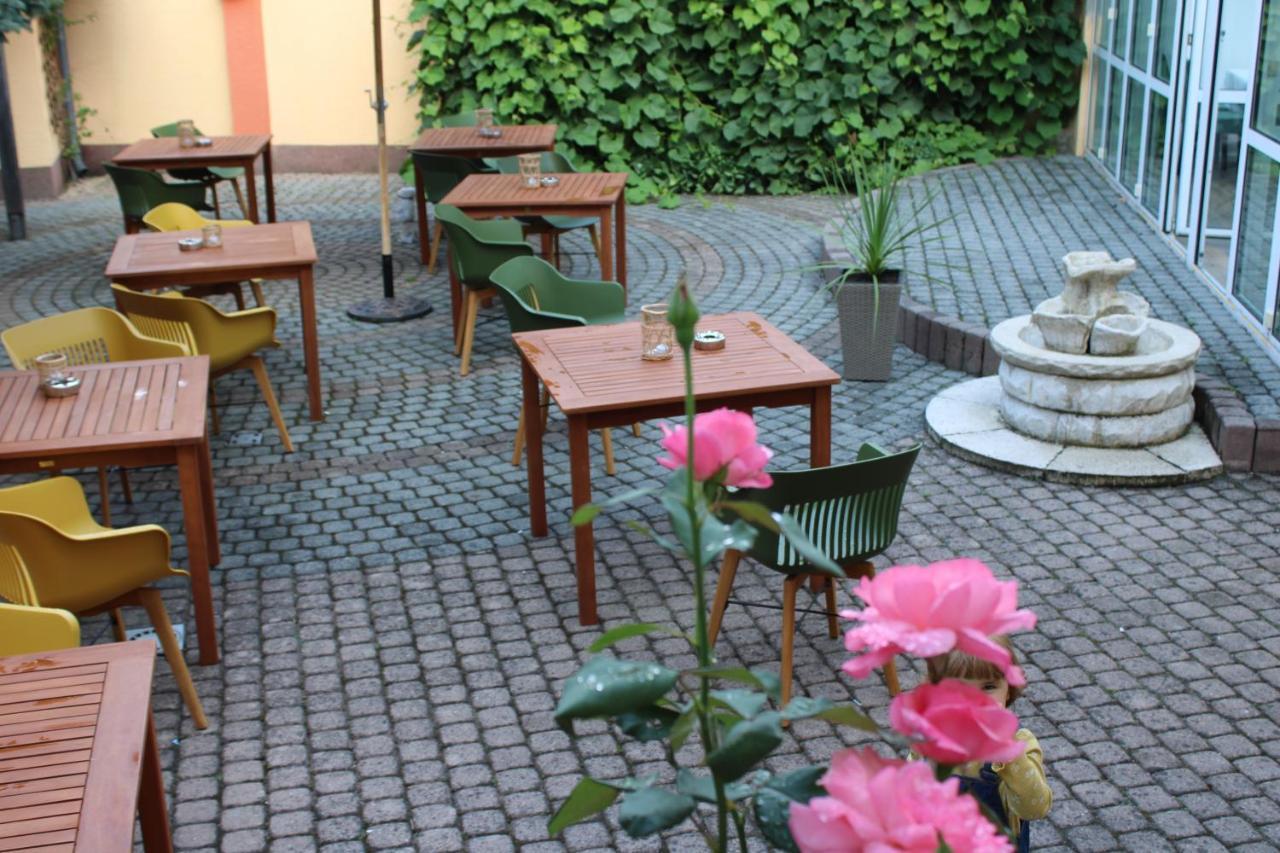 Spreezeit Hotel Connect Зенфтенберг Экстерьер фото