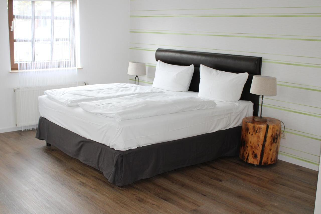 Spreezeit Hotel Connect Зенфтенберг Экстерьер фото